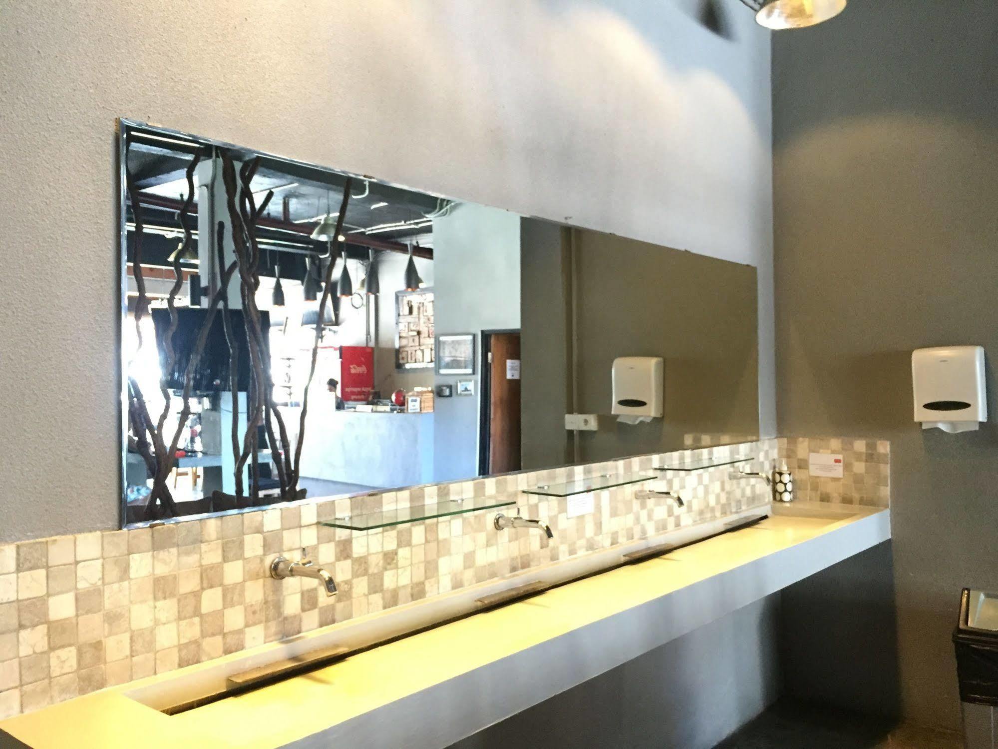 Kayun Hostel Legian Zewnętrze zdjęcie