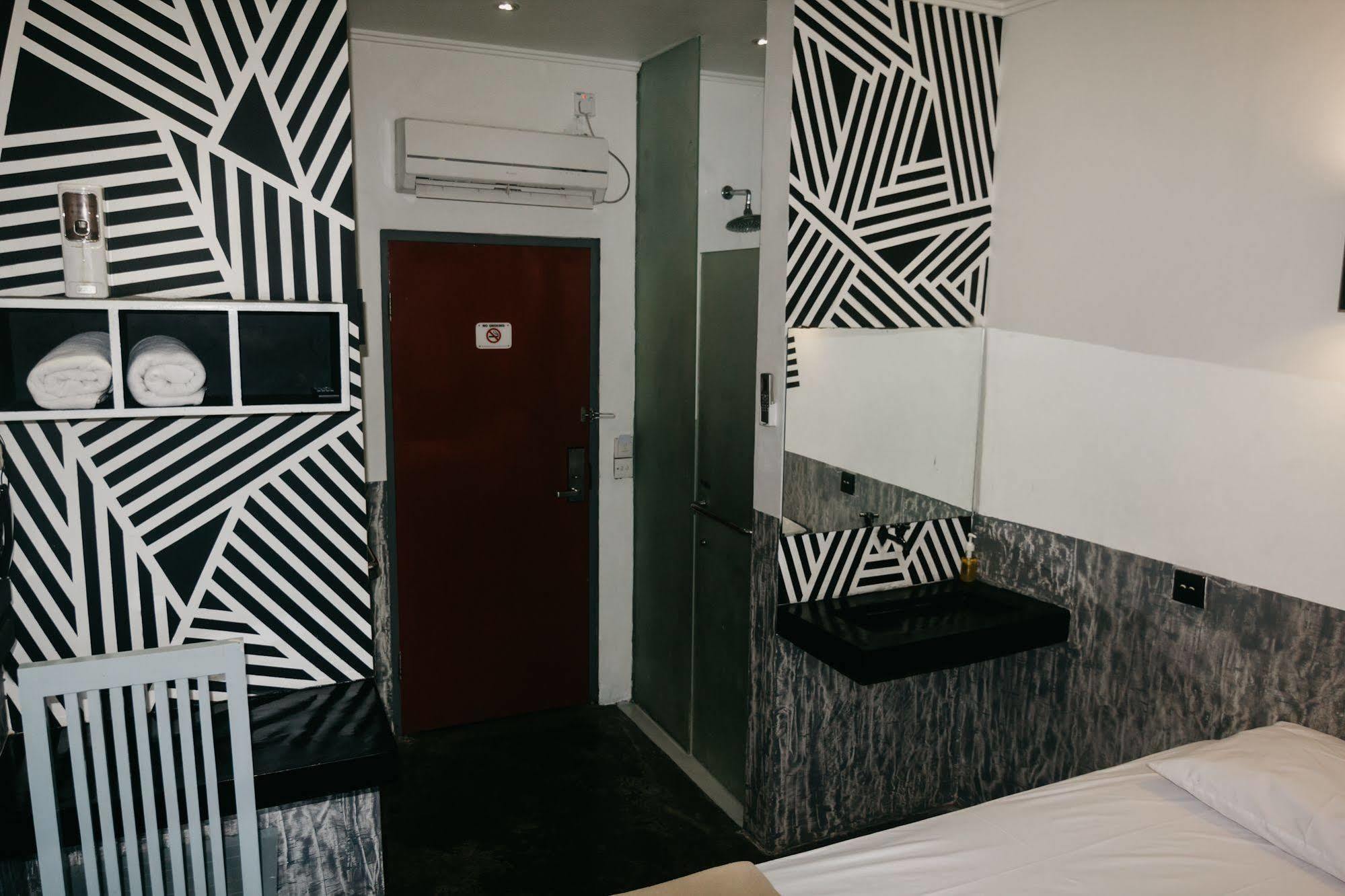 Kayun Hostel Legian Zewnętrze zdjęcie