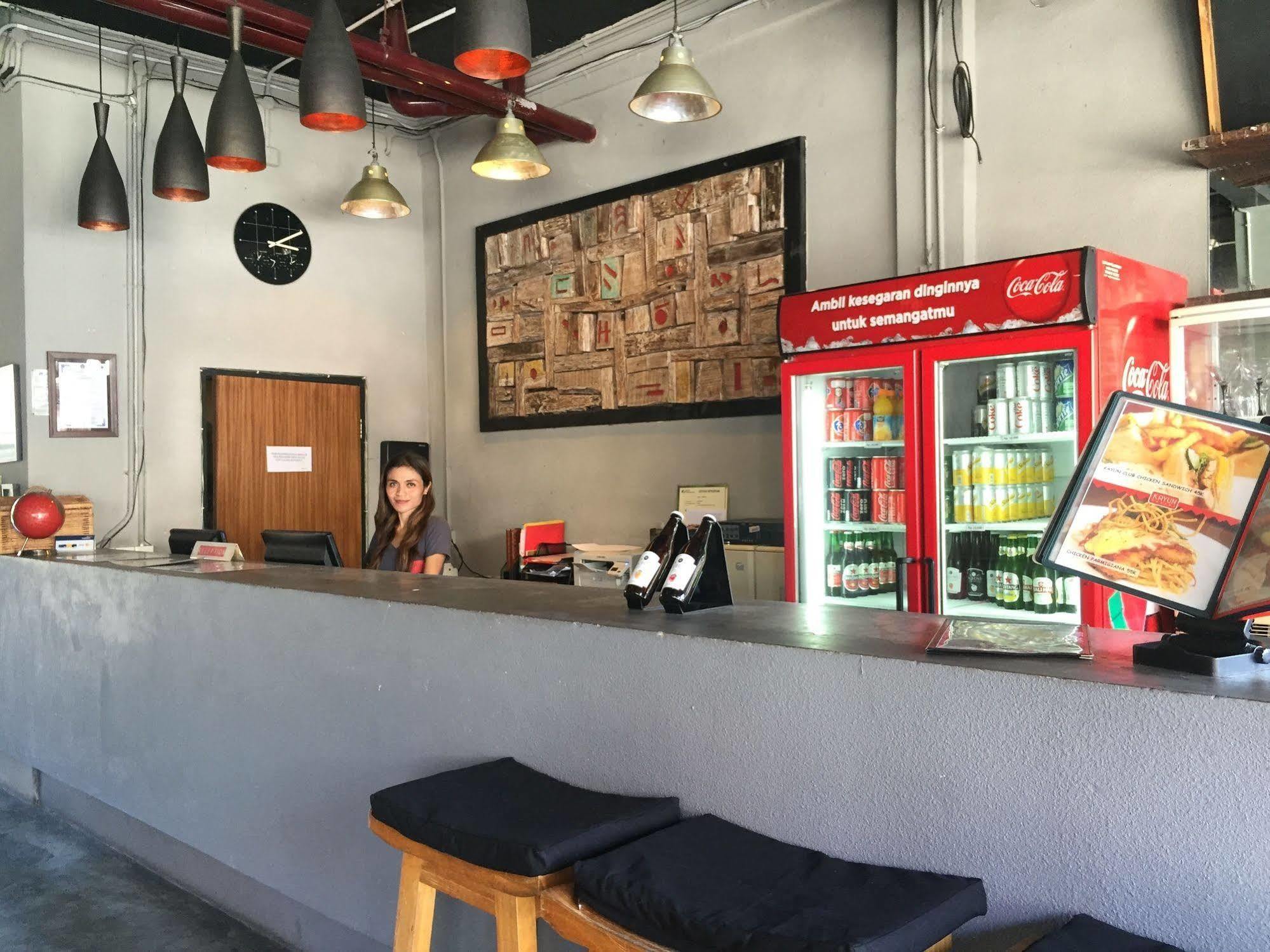 Kayun Hostel Legian Zewnętrze zdjęcie