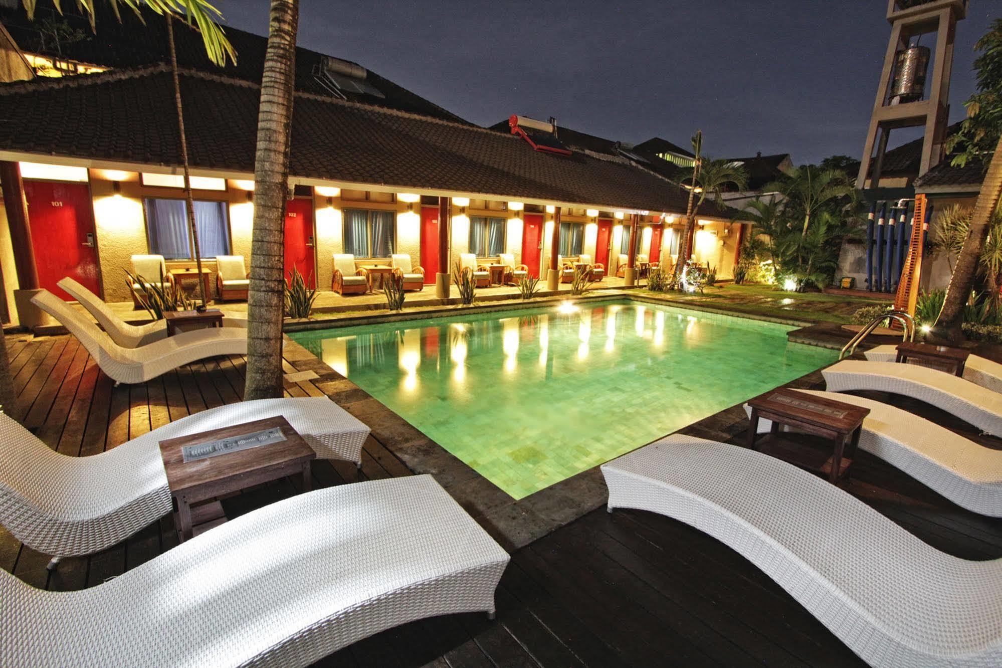 Kayun Hostel Legian Zewnętrze zdjęcie