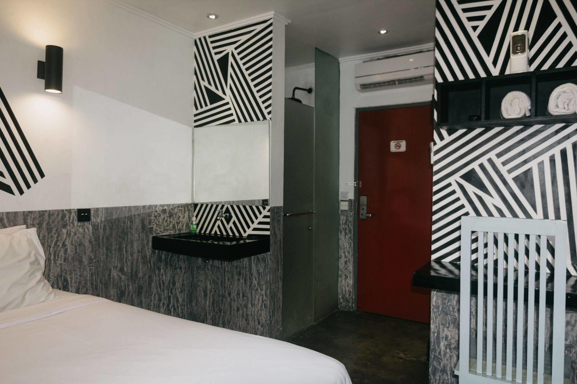 Kayun Hostel Legian Zewnętrze zdjęcie