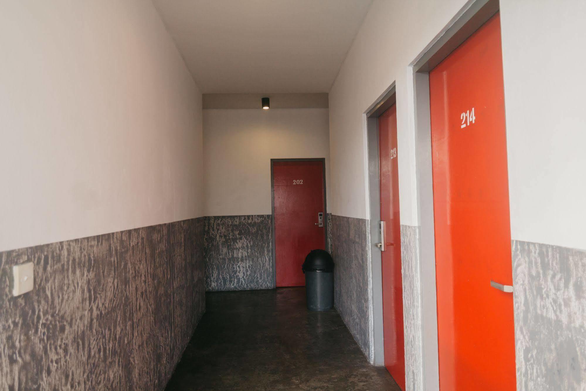 Kayun Hostel Legian Zewnętrze zdjęcie