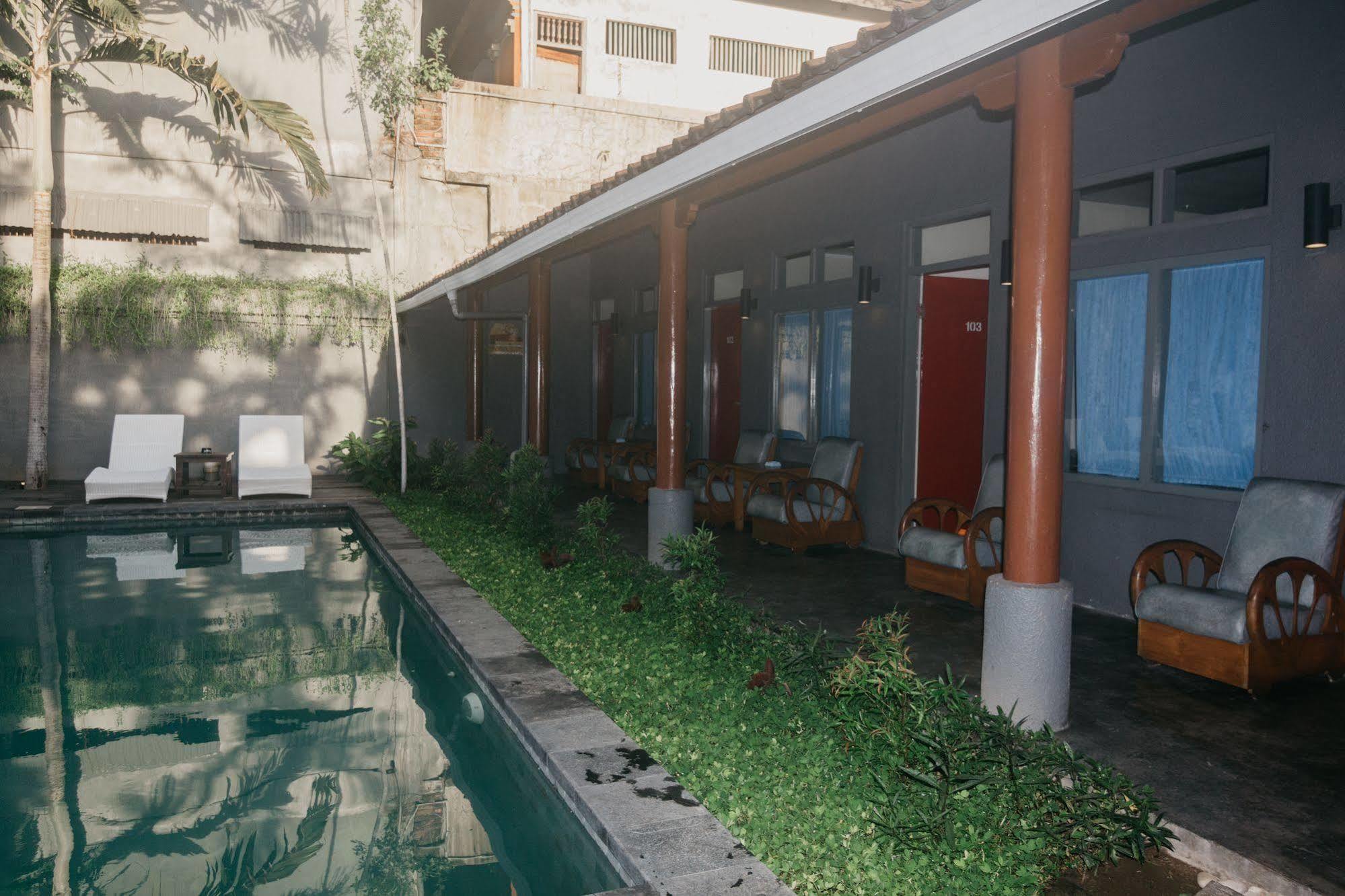 Kayun Hostel Legian Zewnętrze zdjęcie